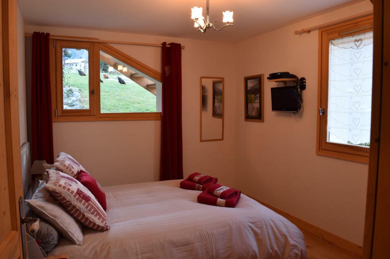 Apartment La Tibolire Sixt-Fer-a-Cheval Exterior photo